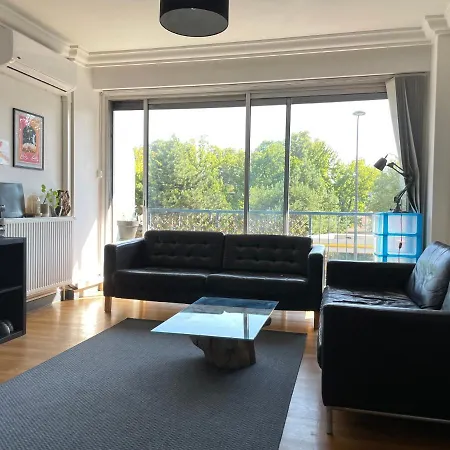 Superbe Idealement Situe Apartment